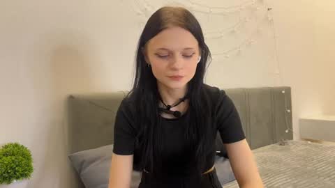 meow3cha online show from April 14, 2026, 5:30 pm