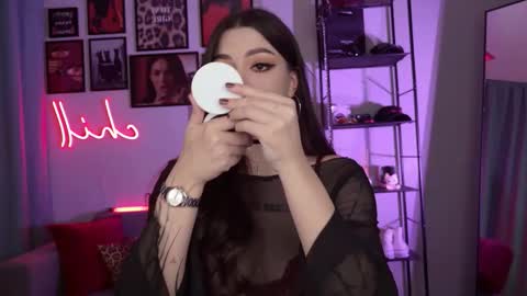 Snapshot of meow__baby chatting on October 15, 2025, 5:13 pm Amy Meow online show from October 15, 2025, 5:13 pm