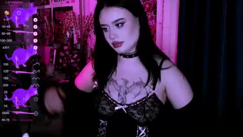 Snapshot of meow_marie chatting on July 23, 2026, 10:40 pm meow marie online show from July 23, 2026, 10:40 pm