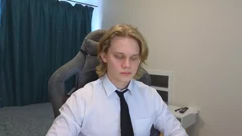 Snapshot of meow_mickey chatting on February 11, 2025, 8:26 am Mickey online show from February 11, 2025, 8:26 am