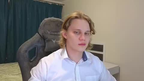 Snapshot of meow_mickey chatting on February 20, 2025, 5:29 pm Mickey online show from February 20, 2025, 5:29 pm