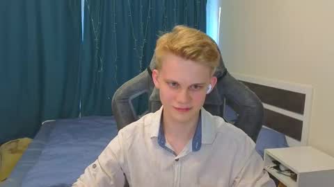 Snapshot of meow_mickey chatting on September 10, 2025, 1:33 pm Mickey online show from September 10, 2025, 1:33 pm