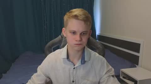 Snapshot of meow_mickey chatting on November 28, 2025, 8:50 am Mickey online show from November 28, 2025, 8:50 am