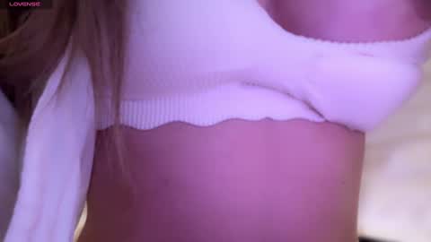 Snapshot of meowalice1 chatting on January 30, 2025, 5:52 am meowalice1 online show from January 30, 2025, 5:52 am