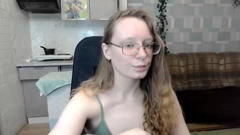 Snapshot of meowcr chatting on September 23, 2025, 9:18 pm meowcr online show from September 23, 2025, 9:18 pm