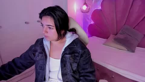    online show from February 22, 2025, 7:14 pm