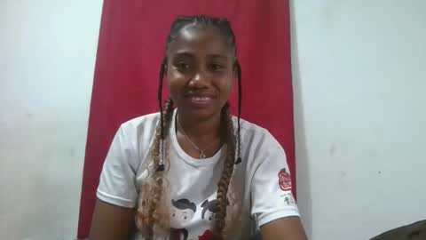 Snapshot of meraldaaaa chatting on October 4, 2025, 10:08 pm meraldaaaa online show from October 4, 2025, 10:08 pm