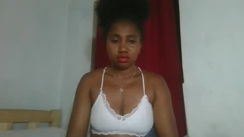 Snapshot of meraldaaaa chatting on November 6, 2025, 7:26 pm meraldaaaa online show from November 6, 2025, 7:26 pm