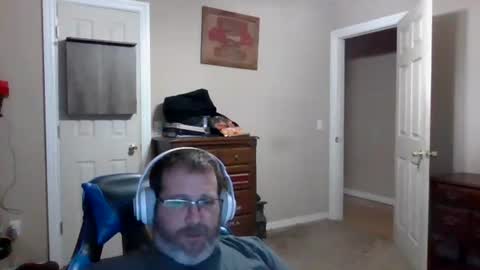 mercer1977 online show from December 15, 2025, 4:33 pm