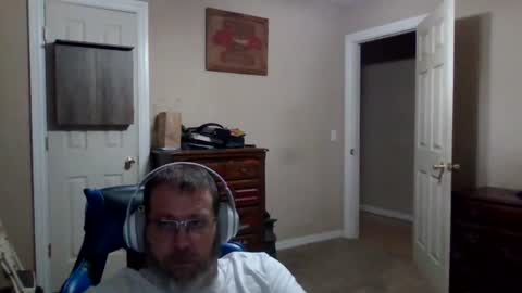 Snapshot of mercer1977 chatting on June 11, 2026, 10:30 pm mercer1977 online show from June 11, 2026, 10:30 pm
