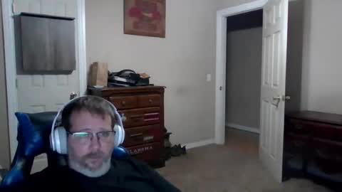 Snapshot of mercer1977 chatting on July 6, 2026, 12:02 pm mercer1977 online show from July 6, 2026, 12:02 pm