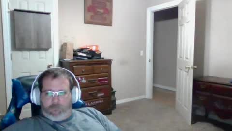 Snapshot of mercer1977 chatting on July 13, 2026, 1:58 pm mercer1977 online show from July 13, 2026, 1:58 pm