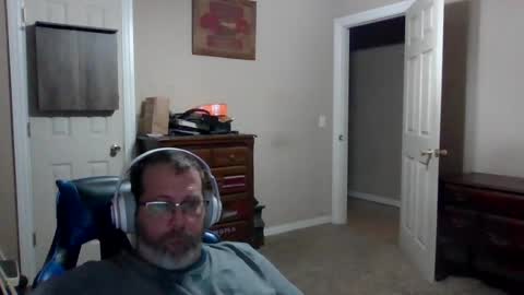 Snapshot of mercer1977 chatting on August 1, 2026, 10:03 am mercer1977 online show from August 1, 2026, 10:03 am