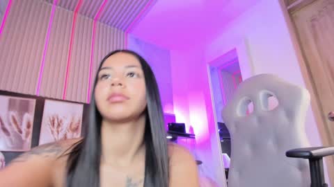 Snapshot of meredith_spencer chatting on February 4, 2025, 6:17 pm meredith_spencer online show from February 4, 2025, 6:17 pm