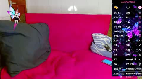 Mereleona online show from October 8, 2025, 3:20 pm