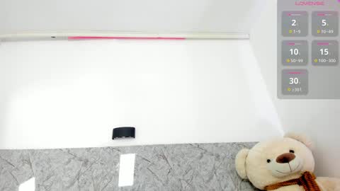 Snapshot of merida_85 chatting on December 13, 2024, 2:32 am TANIA online show from December 13, 2024, 2:32 am