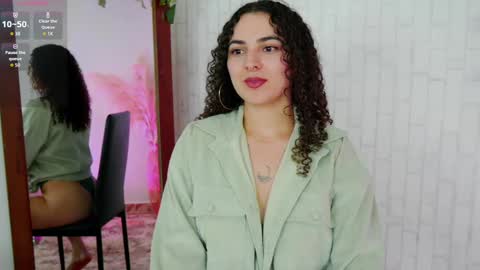 Snapshot of merida_bell18 chatting on September 30, 2025, 11:21 pm Merida Bell online show from September 30, 2025, 11:21 pm