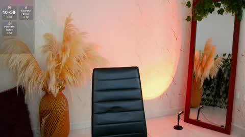 Snapshot of merida_bell18 chatting on November 17, 2025, 12:44 pm Merida Bell online show from November 17, 2025, 12:44 pm