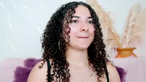Snapshot of merida_bell18 chatting on June 12, 2026, 11:46 pm Merida Bell online show from June 12, 2026, 11:46 pm