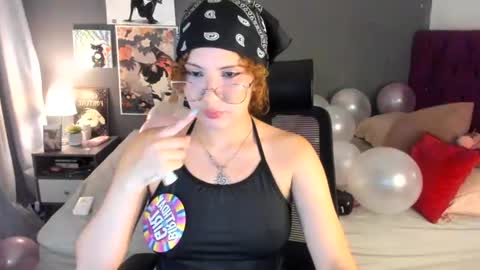 Snapshot of meridaxbrave_ chatting on July 14, 2026, 2:27 am laura 3 i am independent model online show from July 14, 2026, 2:27 am