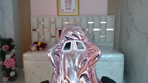 Snapshot of merloth_sub chatting on February 15, 2025, 6:12 am Merloth online show from February 15, 2025, 6:12 am