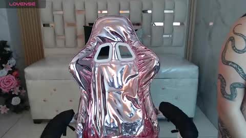 Snapshot of merloth_sub chatting on February 25, 2025, 3:09 am Merloth online show from February 25, 2025, 3:09 am