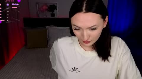 Merry online show from April 26, 2026, 9:01 pm