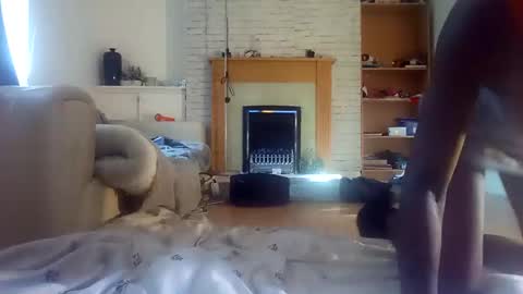 Snapshot of mertonalexis chatting on February 5, 2025, 11:12 am Alexismerton online show from February 5, 2025, 11:12 am