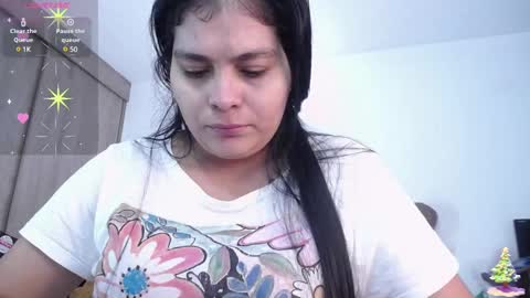 Snapshot of merylintiwg01 chatting on December 30, 2024, 12:54 am M online show from December 30, 2024, 12:54 am