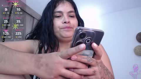 Snapshot of merylintiwg01 chatting on January 19, 2025, 1:43 am M online show from January 19, 2025, 1:43 am