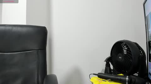 Snapshot of merysummer chatting on February 25, 2025, 1:09 am Mery Summer online show from February 25, 2025, 1:09 am