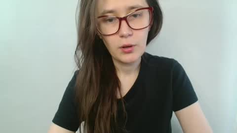 Snapshot of mesmerizing_hypn0_goddess chatting on October 14, 2025, 9:54 am Jessica online show from October 14, 2025, 9:54 am