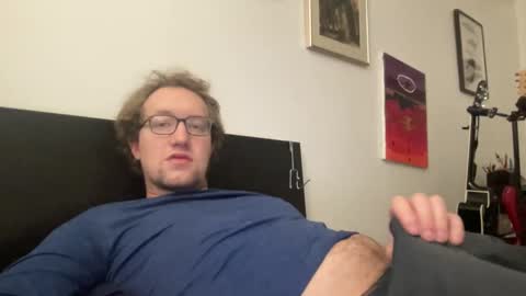 Snapshot of metallica92786 chatting on December 23, 2024, 6:11 am metallica92786 online show from December 23, 2024, 6:11 am