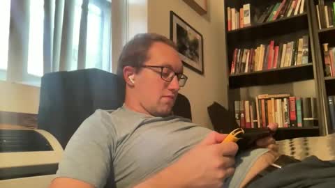 Snapshot of metallica92786 chatting on October 21, 2025, 8:09 pm metallica92786 online show from October 21, 2025, 8:09 pm