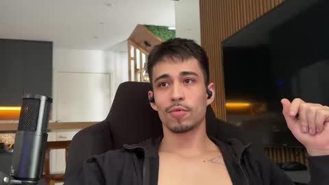mettew22cm online show from June 3, 2026, 3:17 pm
