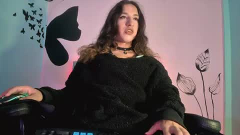 mew_alix online show from June 15, 2026, 7:27 pm