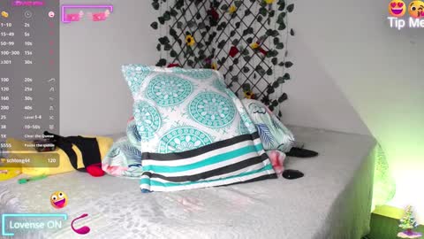 Snapshot of mexican_cum chatting on February 5, 2025, 8:54 am Jhon online show from February 5, 2025, 8:54 am