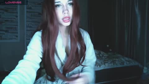 Snapshot of mezzalunaa chatting on February 24, 2025, 3:20 pm vollmond online show from February 24, 2025, 3:20 pm