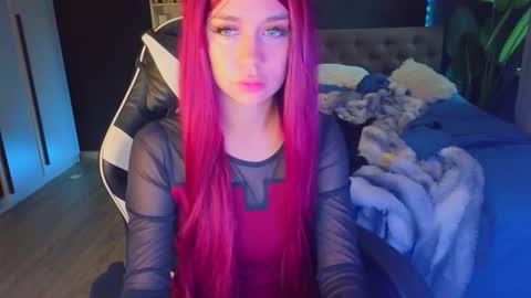 Snapshot of mezzalunaa chatting on November 2, 2025, 3:31 am vollmond online show from November 2, 2025, 3:31 am