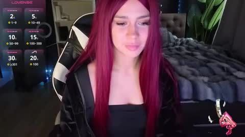 Snapshot of mezzalunaa chatting on December 1, 2025, 6:18 am vollmond online show from December 1, 2025, 6:18 am