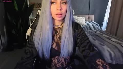 Snapshot of mezzalunaa chatting on January 17, 2026, 7:02 am vollmond online show from January 17, 2026, 7:02 am