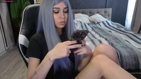 Snapshot of mezzalunaa chatting on February 28, 2026, 8:48 am vollmond online show from February 28, 2026, 8:48 am