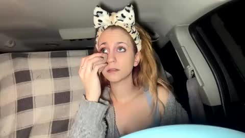 Snapshot of mezzy69 chatting on January 6, 2025, 8:35 am mezzy69 online show from January 6, 2025, 8:35 am