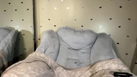 Snapshot of mezzy69 chatting on March 3, 2025, 12:48 pm mezzy69 online show from March 3, 2025, 12:48 pm