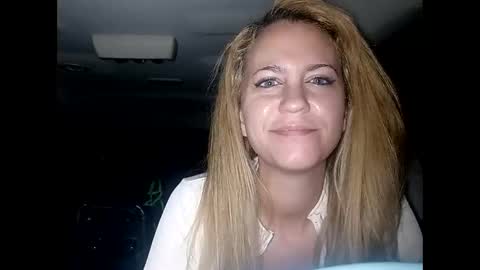 Snapshot of mezzy69 chatting on October 5, 2025, 8:34 am mezzy69 online show from October 5, 2025, 8:34 am