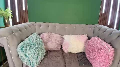 Mhia Kate online show from March 7, 2025, 11:40 am