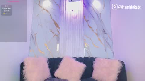 Mhia Kate online show from September 18, 2025, 12:07 pm