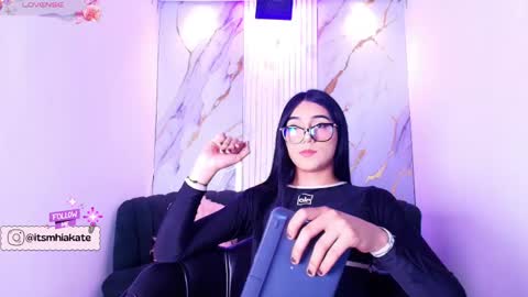 Mhia Kate online show from April 28, 2026, 12:10 pm