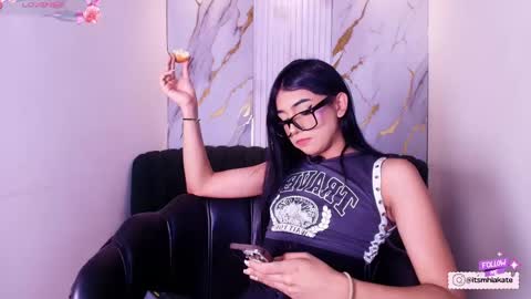 Snapshot of mhia_kate chatting on May 9, 2026, 12:43 pm Mhia Kate online show from May 9, 2026, 12:43 pm