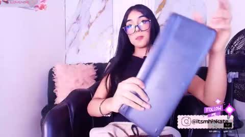 Snapshot of mhia_kate chatting on June 23, 2026, 12:25 pm Mhia Kate online show from June 23, 2026, 12:25 pm